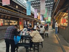 通过仓储物流智慧化改造优化库存与配送流程